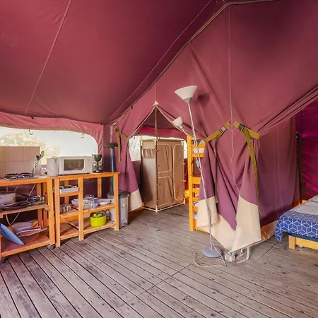 Les Pins De Sel Campingplatz