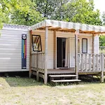 Camping Les Pins De Sel