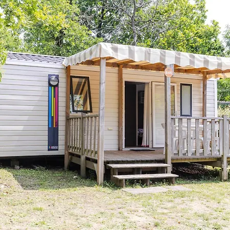 Camping Les Pins De Sel