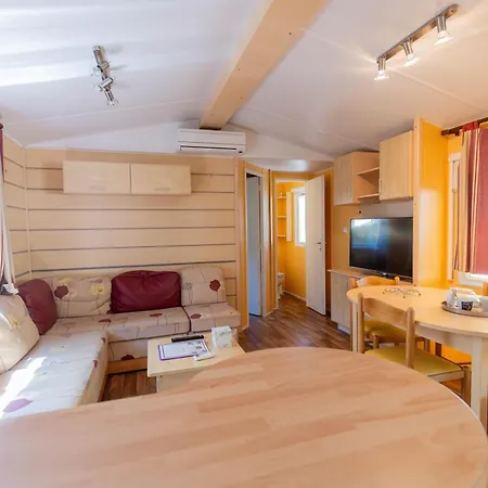 Camping Les Côtes De Saintonge *