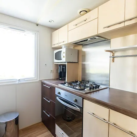 Camping Les Pins De Sel