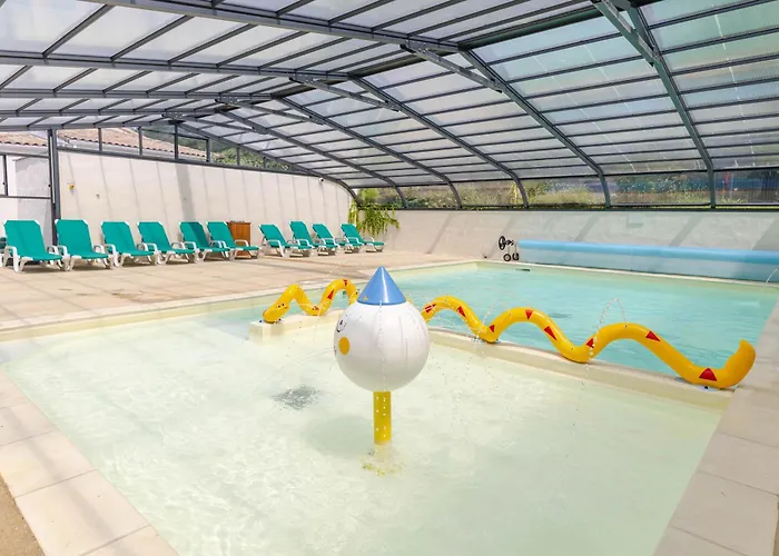 Camping Les Pins De Sel *